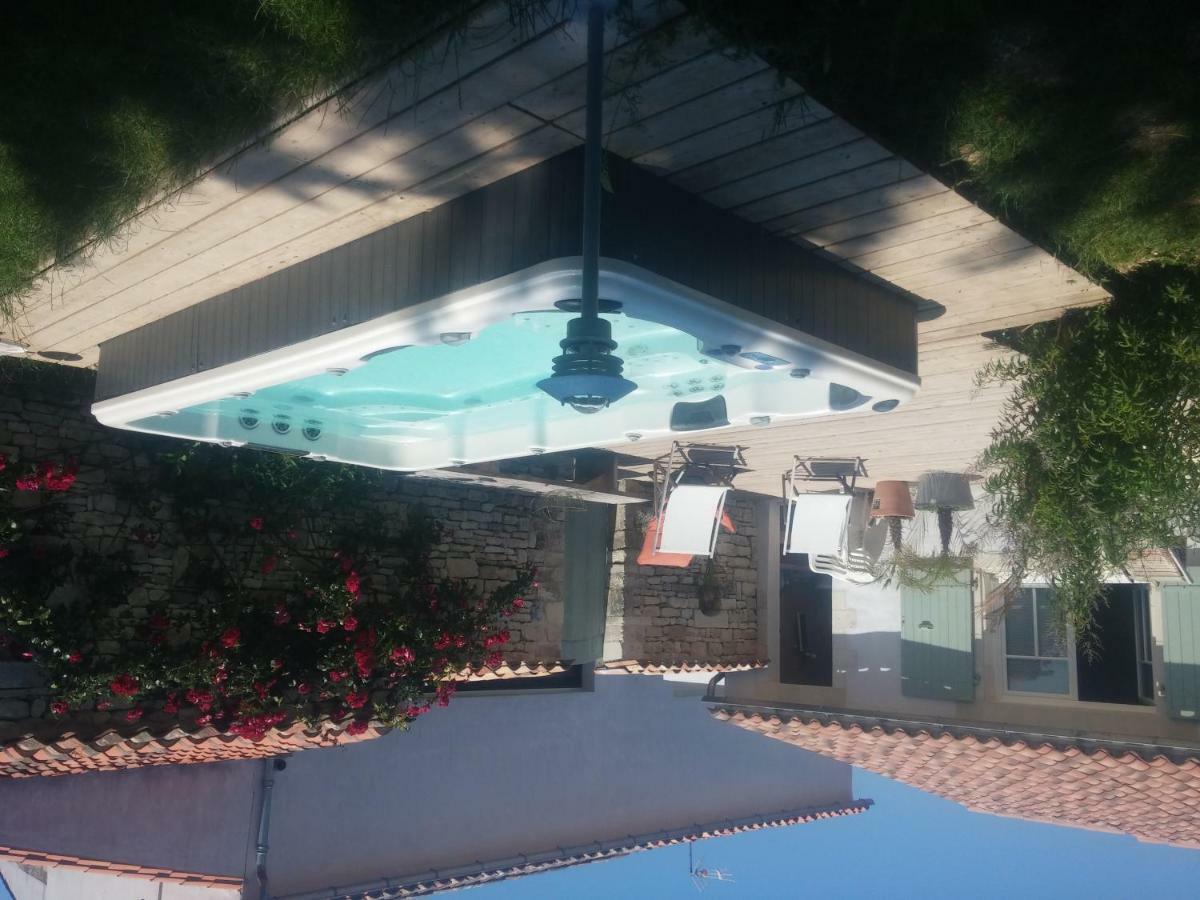 L'Ile De Re Les Trois Moulins Hotell Saint-Martin-de-Ré Exteriör bild
